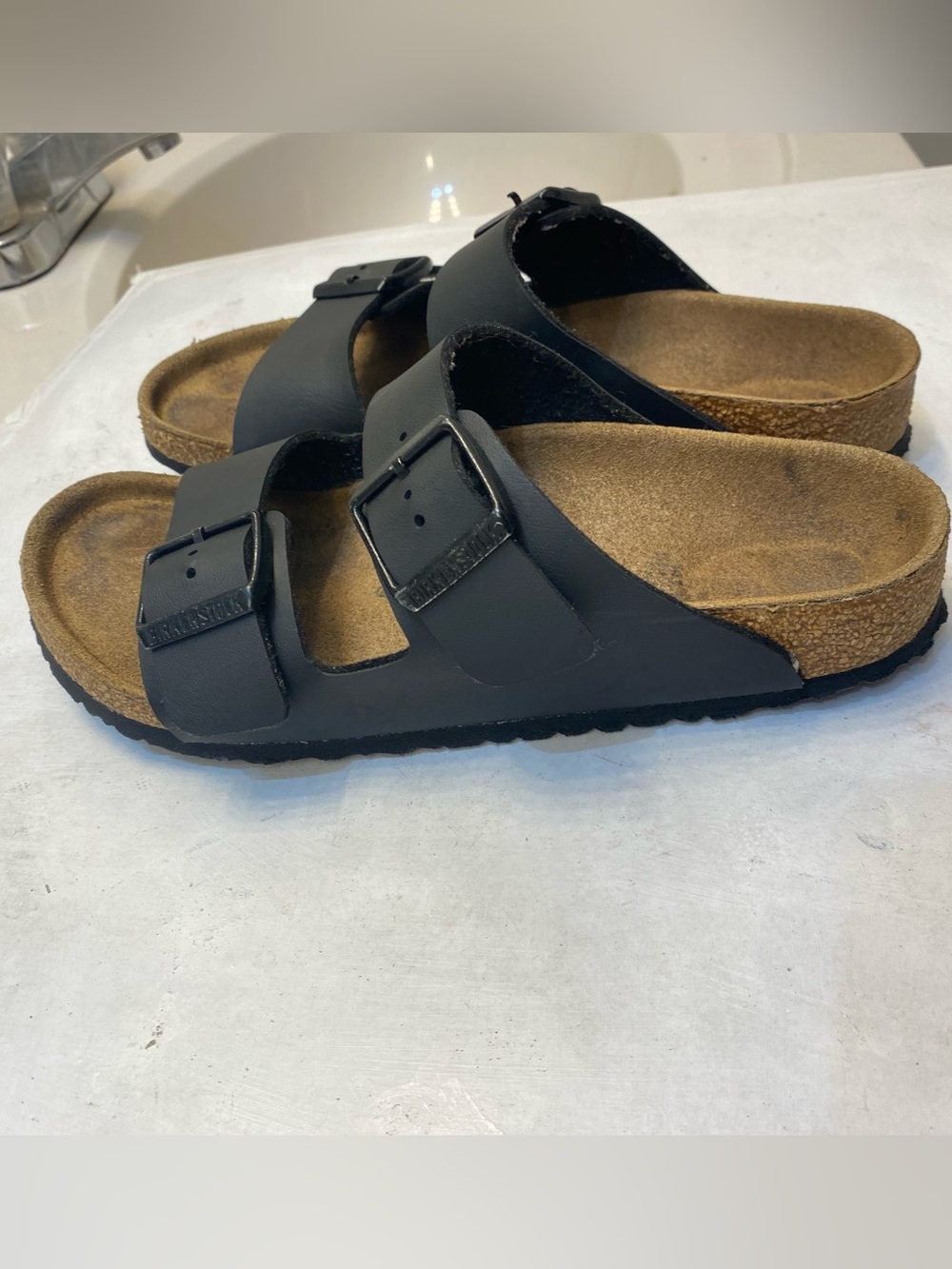 Birkenstock Arizona Size 34, women size 3, Men’s size 1 for child/youth - Picture 7 of 9